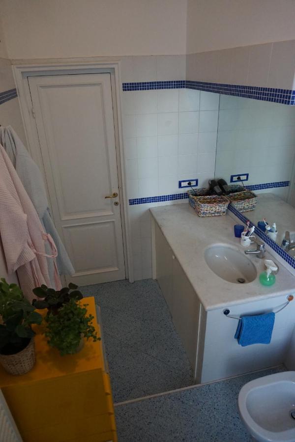Gli Anemoni B&B Free Parking Генуя Екстер'єр фото
